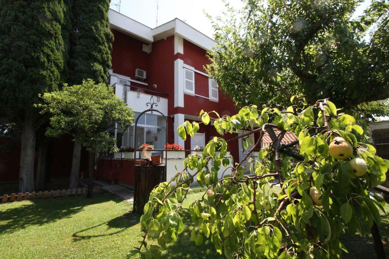 Villa Della Tartaruga Casal Palocco Exteriör bild