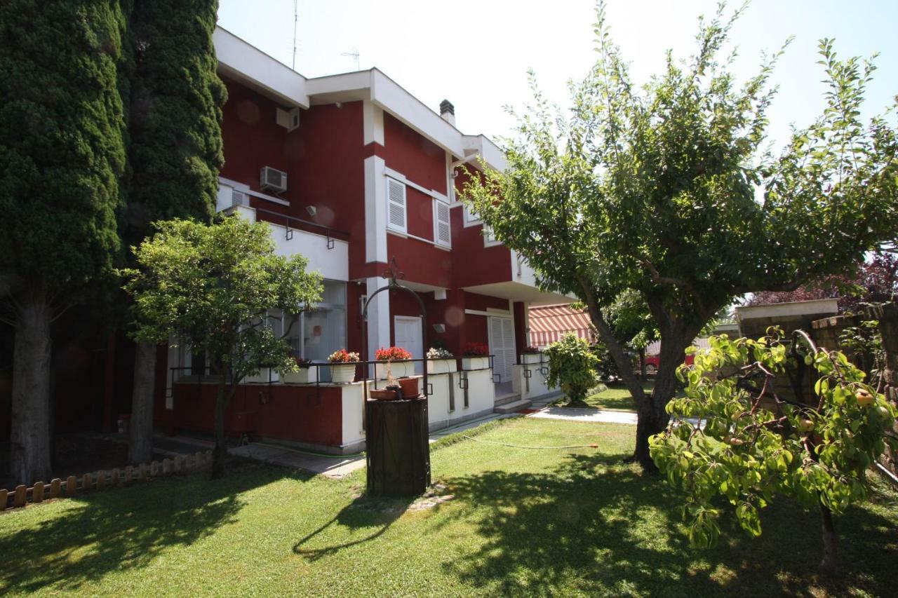 Villa Della Tartaruga Casal Palocco Exteriör bild